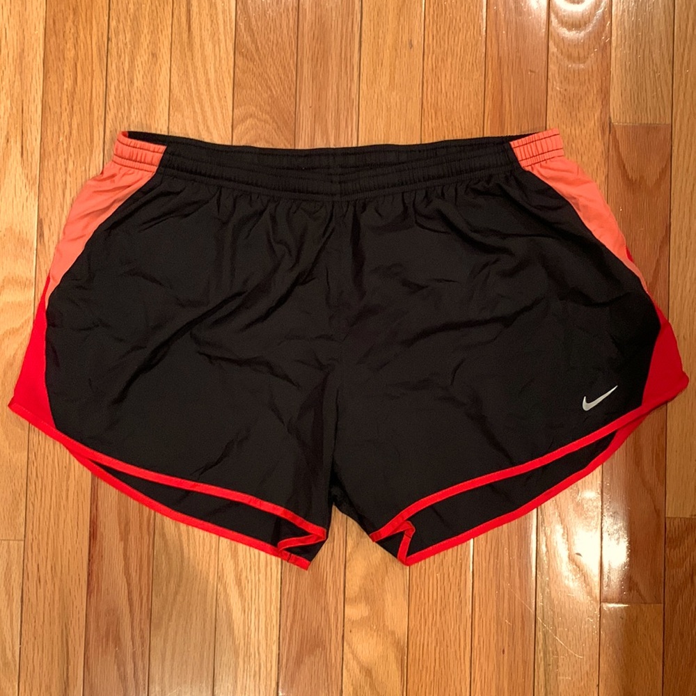 Womens like new Nike Dri-fit XL running shorts